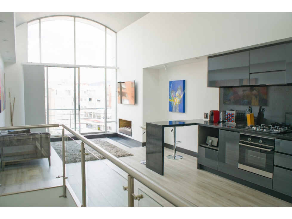 Apartamento duplex remodelado para la venta en San Patricio, Bogotá — foto 6