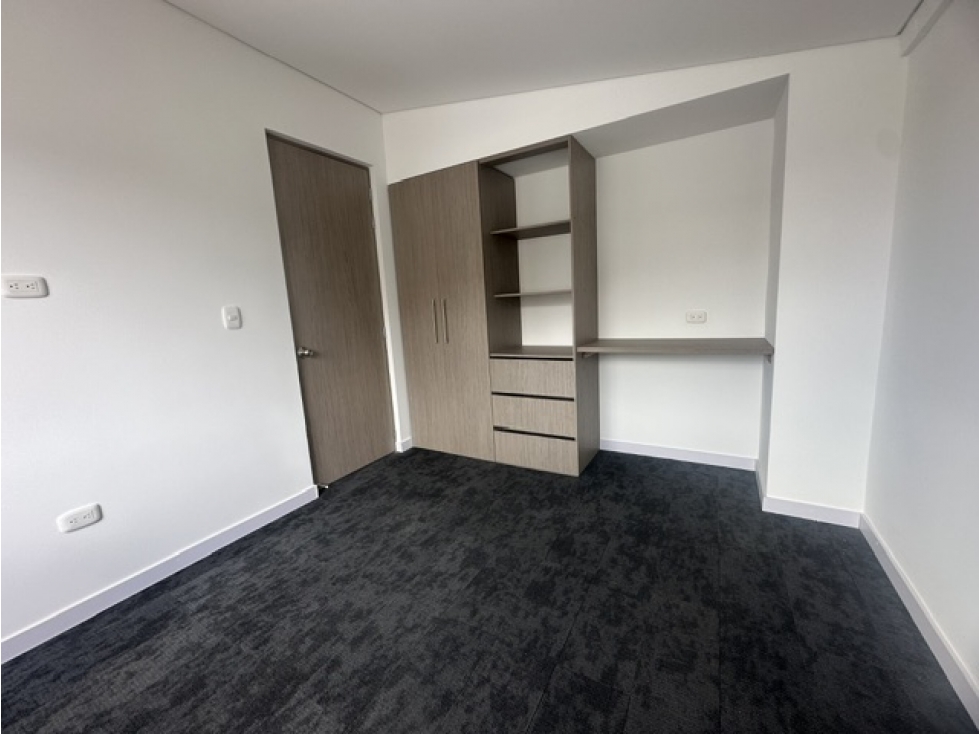 APARTAMENTO EN ARRIENDO EN PRADO VERANIEGO — foto 6
