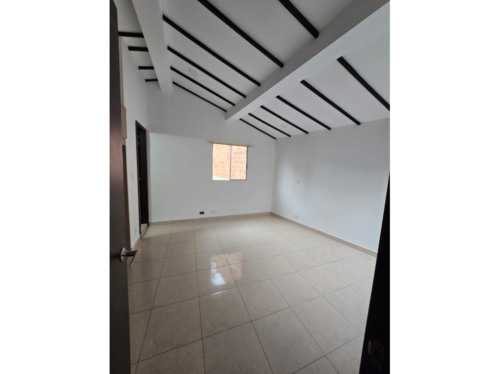 Alquilo Aparta Estudio Barrio Cristobal