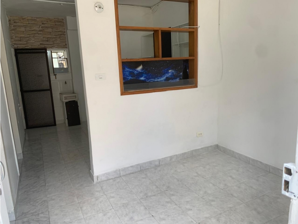 Arriendo Aparta Estudio primer Piso Campo Valdes