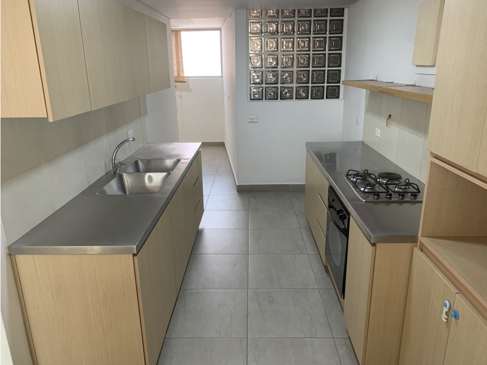 Venta Apartamento Amplio en Medellín, Centro - La Playa — foto 3