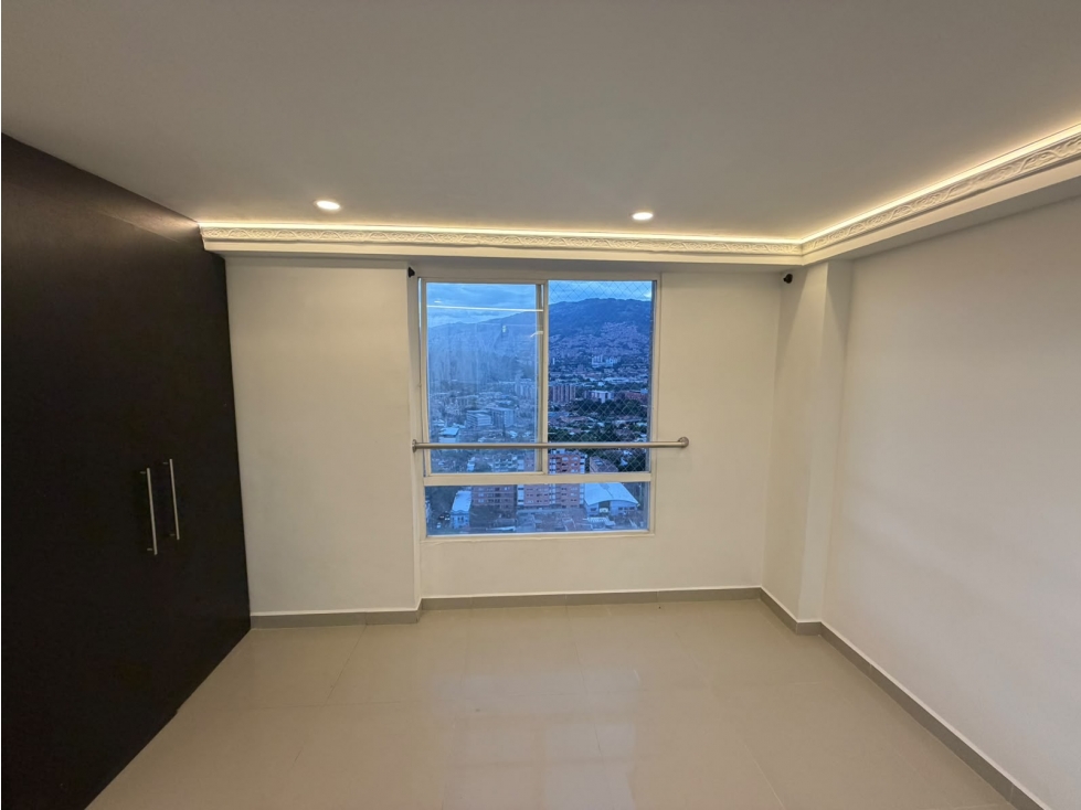 Arriendo Aparta Estudio Prado Centro — foto 4