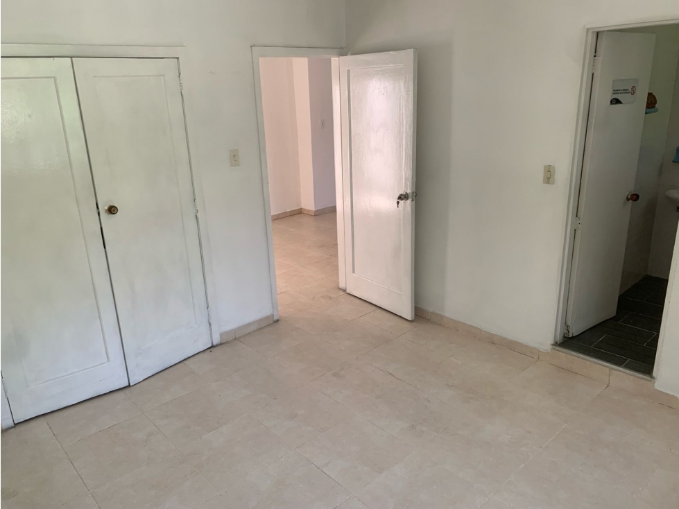Arriendo Local - Oficina en Laureles - Avenida 33 — foto 4