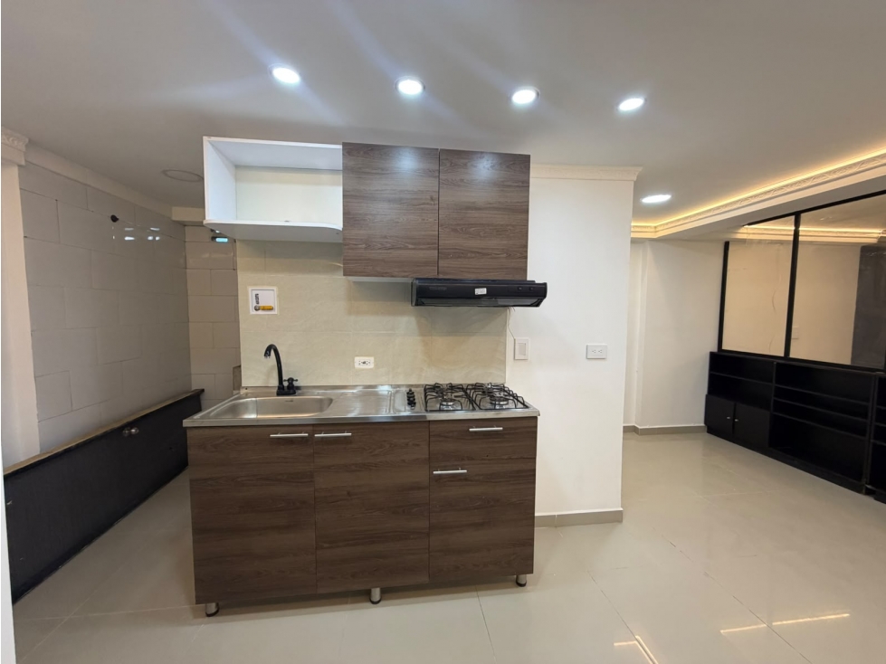 Arriendo Aparta Estudio Prado Centro
