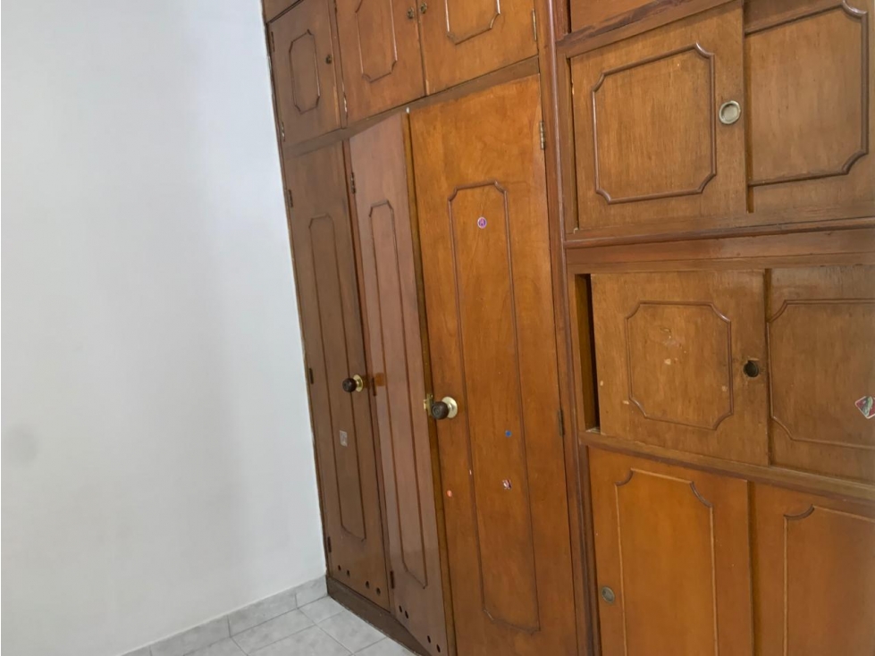 Arriendo Aparta Estudio primer Piso Campo Valdes — foto 4