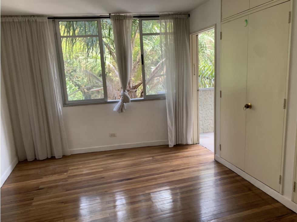 Venta Apartamento Amplio en Medellín, Centro - La Playa — foto 4