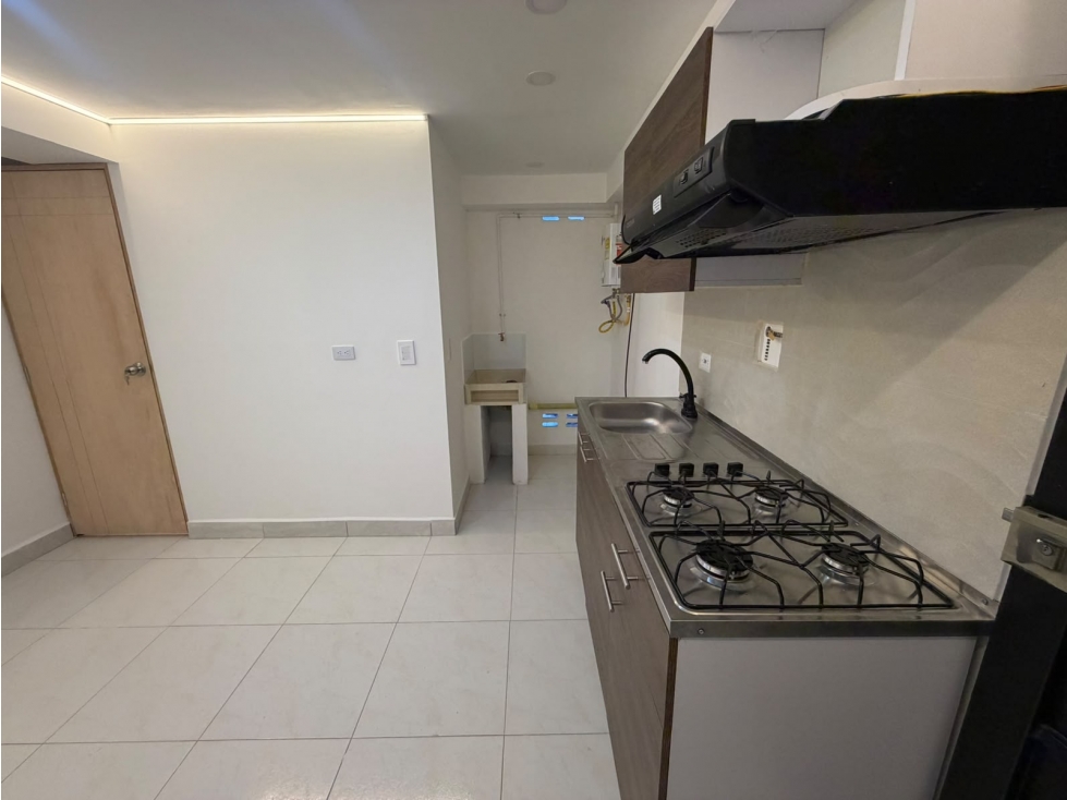 Arriendo Aparta Estudio Prado Centro