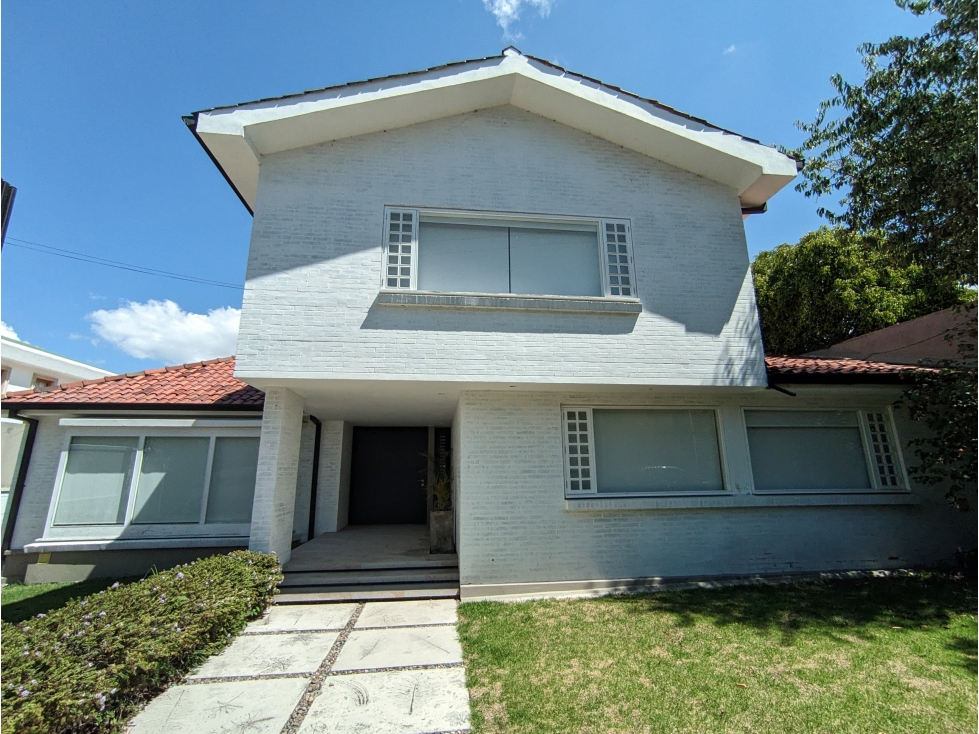 CASA EN VENTA SANTA ANA ORIENTAL 800 m2