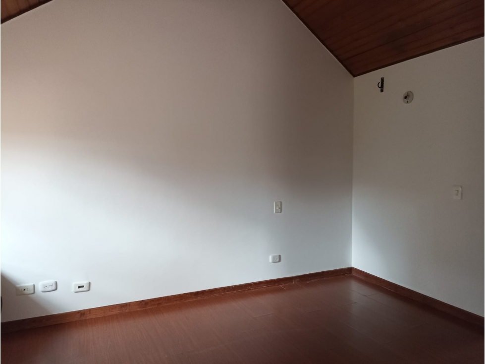 Arriendo Casa en Belmira 220 m2 - 5