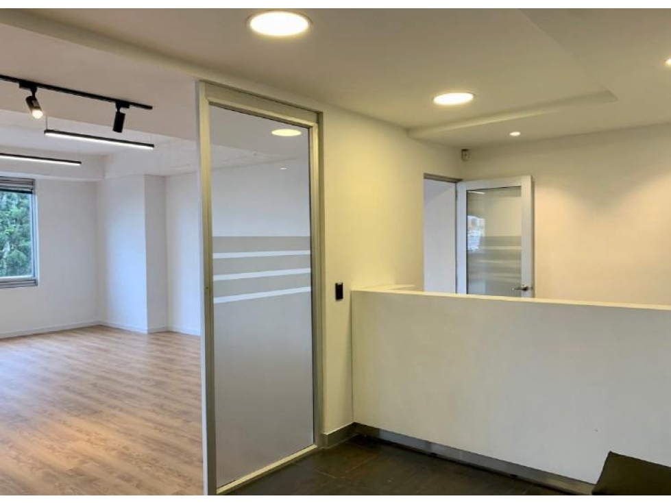 OFICINA ARRIENDO NORTH POINT