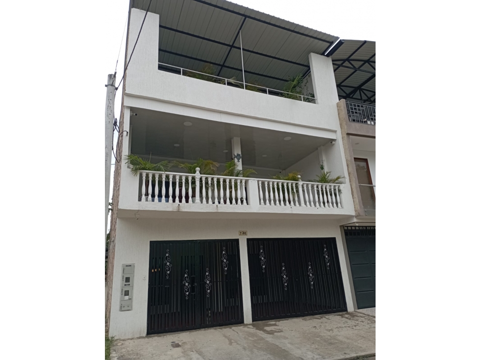 Casa en Venta o Permuta en Melgar 360 m2