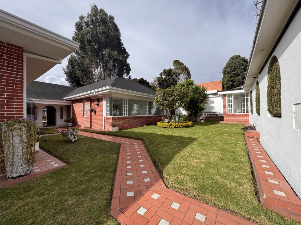 Casa en Venta Santa Ana Oriental 810 m2