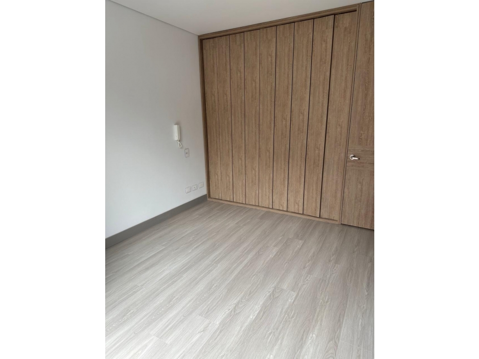 Vendo Apartamento en Bella Suiza 40 mts — foto 4