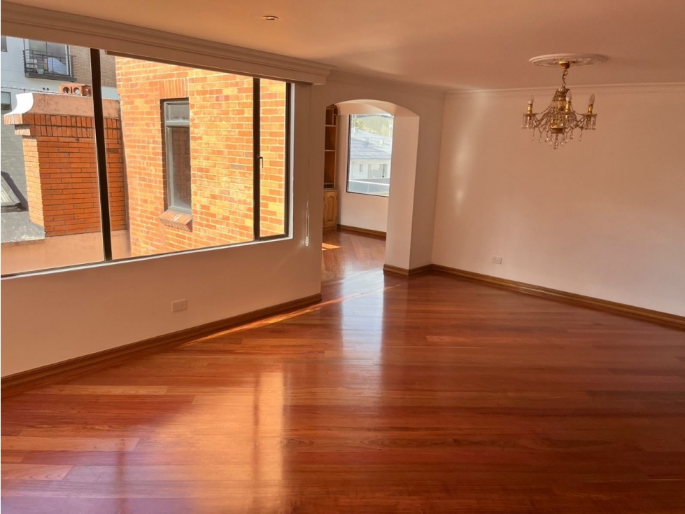 Apartamento en Arriendo Chico Navarra — foto 5