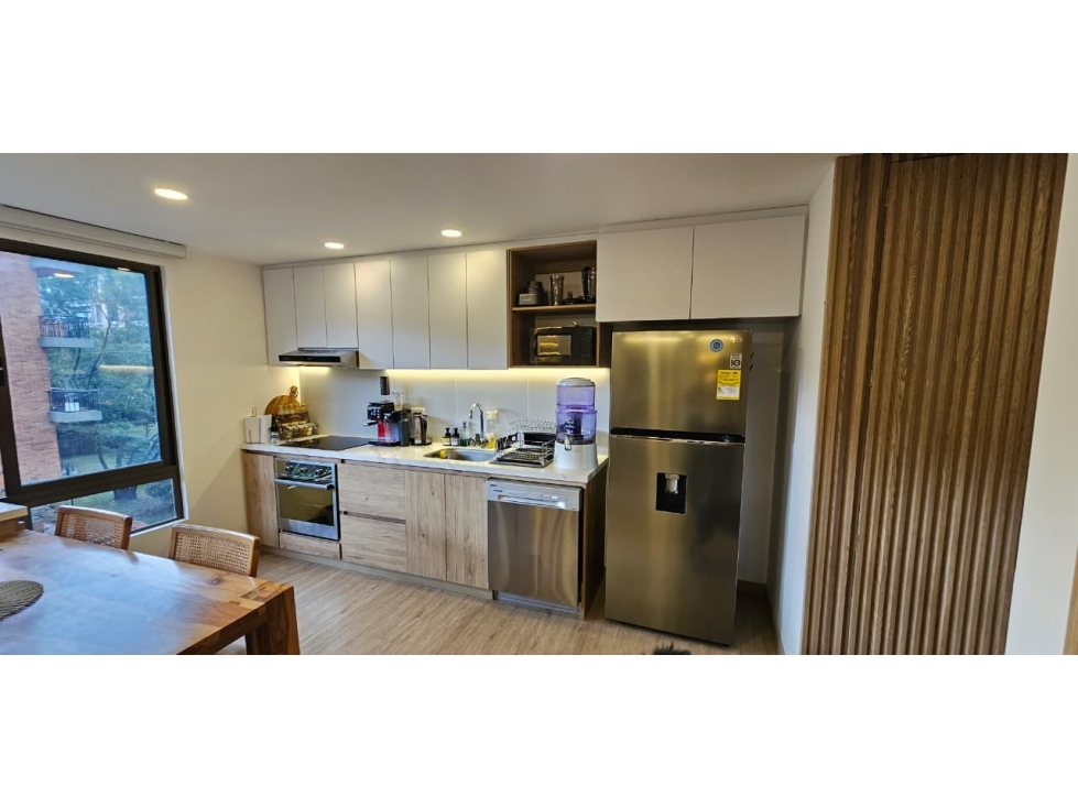 Apartamento en Arriendo Amoblado Virrey 101 m2 — foto 2