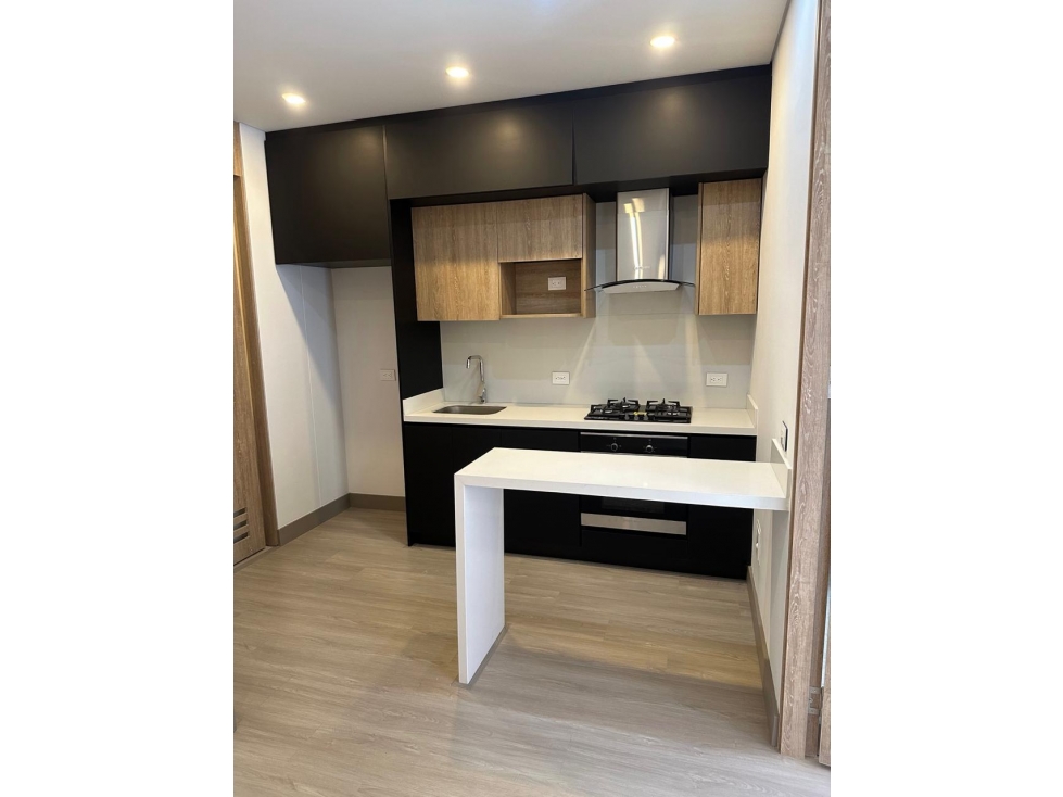 Vendo Apartamento en Bella Suiza 40 mts