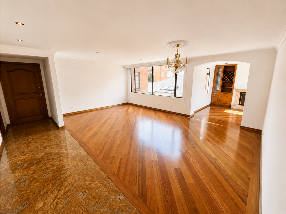 Apartamento en Arriendo Chico Navarra — foto 2