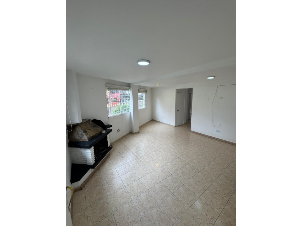 Arriendo Apartamento en Rosales 70 m2