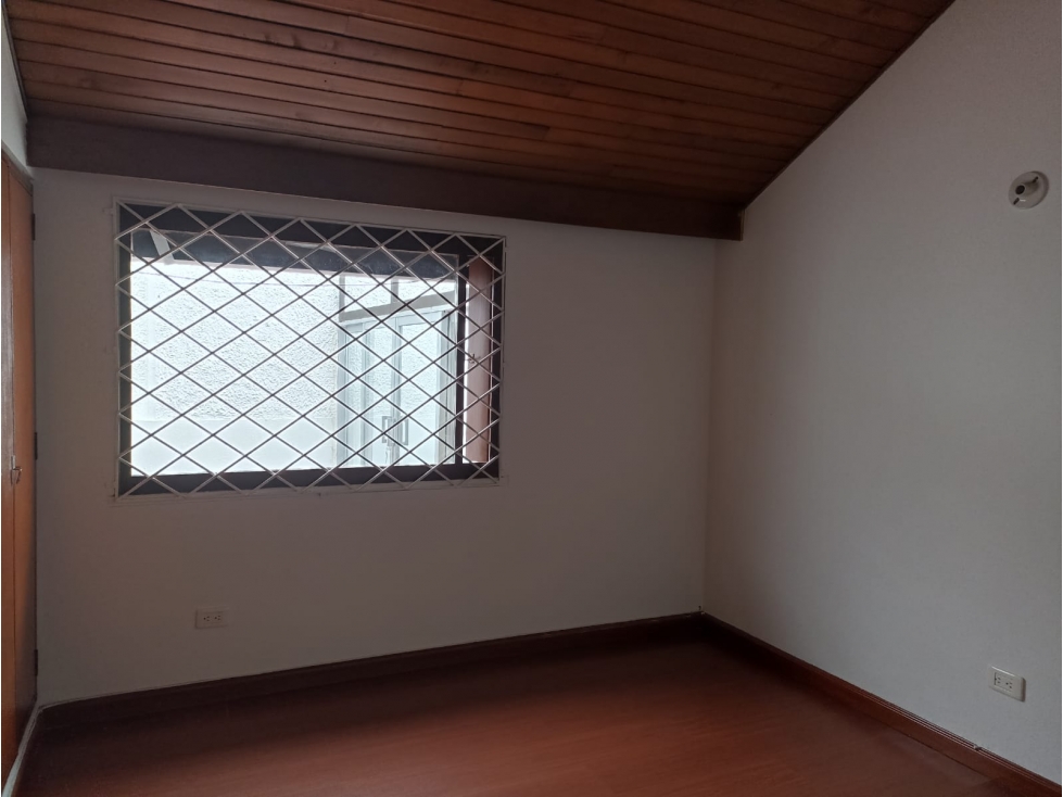 Arriendo Casa en Belmira 220 m2 - 4