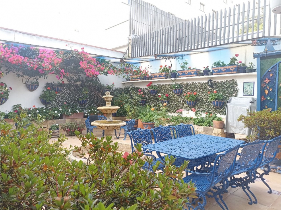Arriendo Apartamento Chico 279 m2