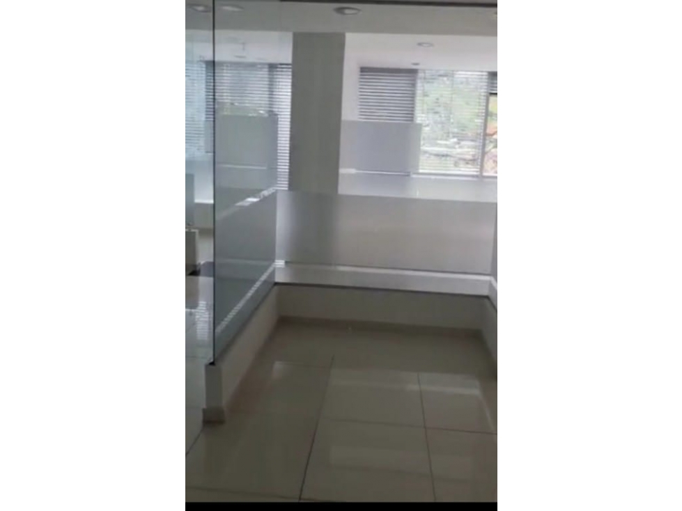 OFICINA EN VENTA- ARRIENDO CRA 7 CALLE 147 AL NORTE — foto 4