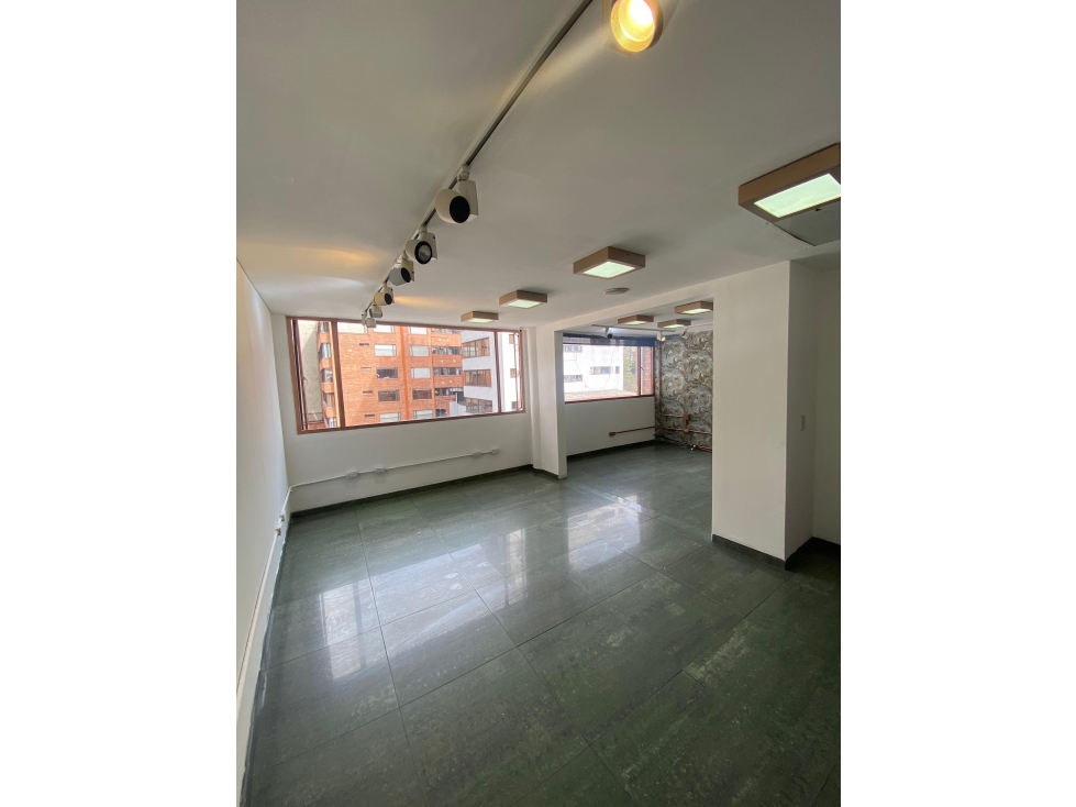 Arriendo Local Comercial en el Nogal 130 m2