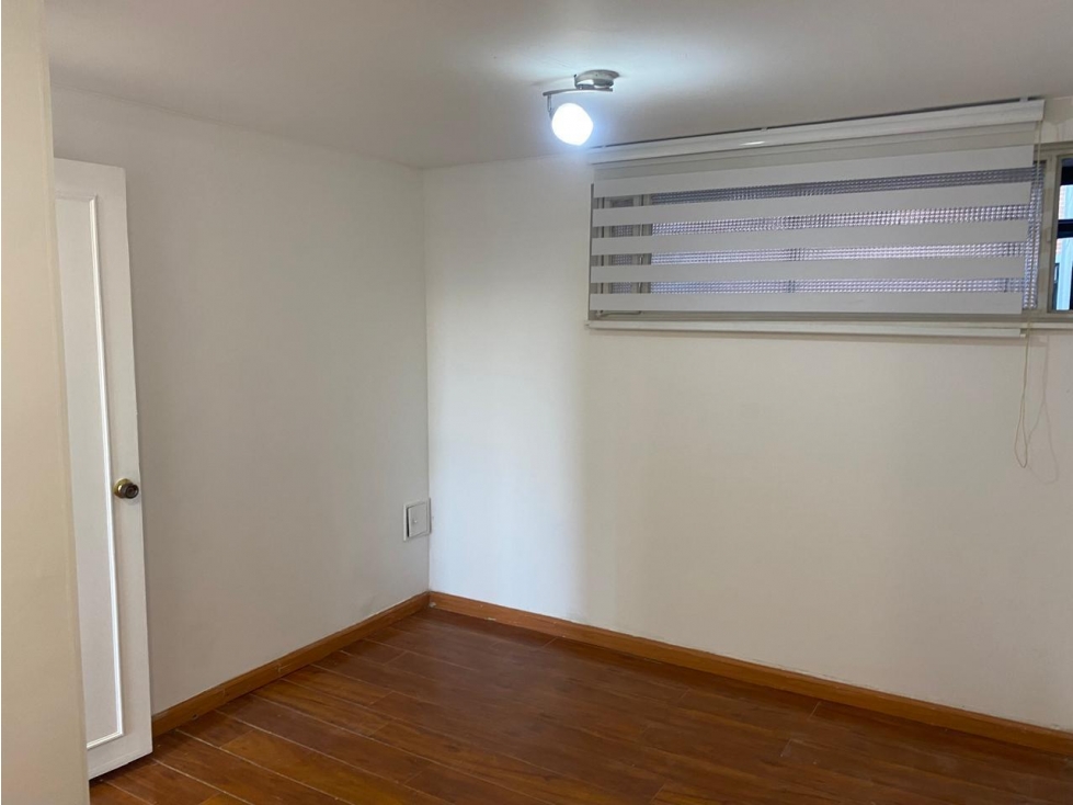 Apartamento venta alhambra — foto 6