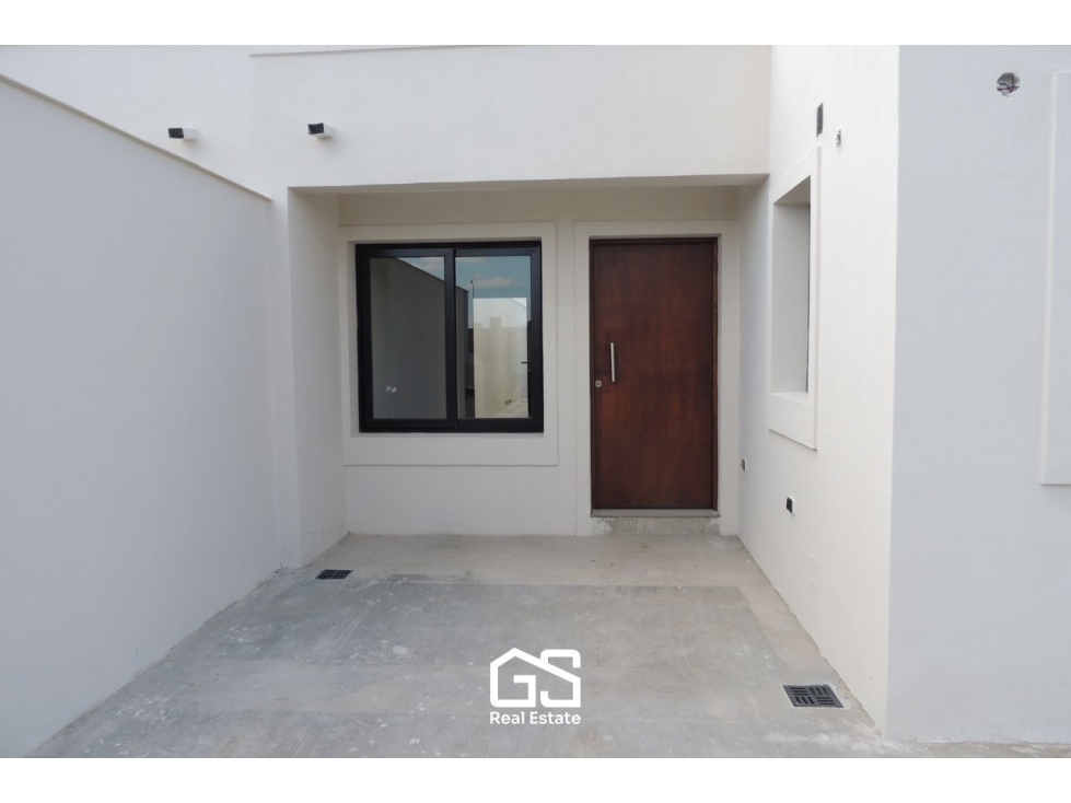 VENTA CASA 2 DORMITORIOS | VIA AURELIA