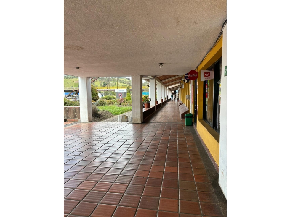 VENTA DE LOCAL COMERCIAL C.C. RUMICHACA IPIALES - 3
