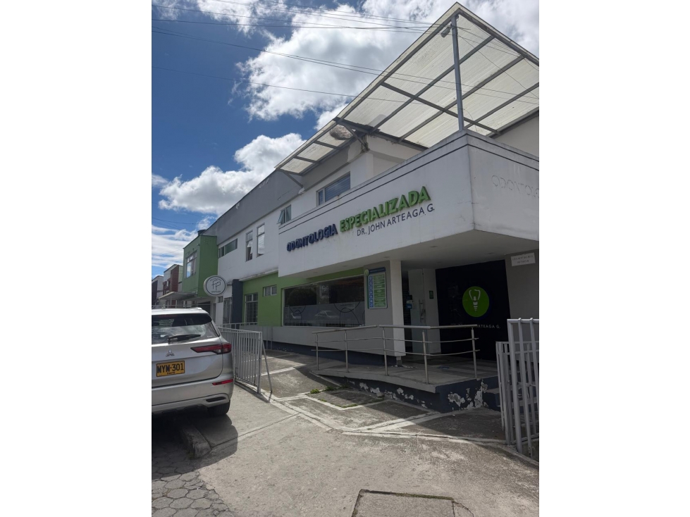 CASA CON CONSULTORIO ODONTOLÓGICO Y APARTAMENTO