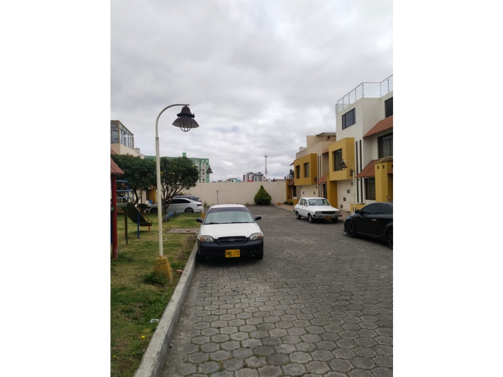 CASA EN VENTA CONJUNTO CERRADO REFUGIO LOS CEDROS IPIALES NARIÑO