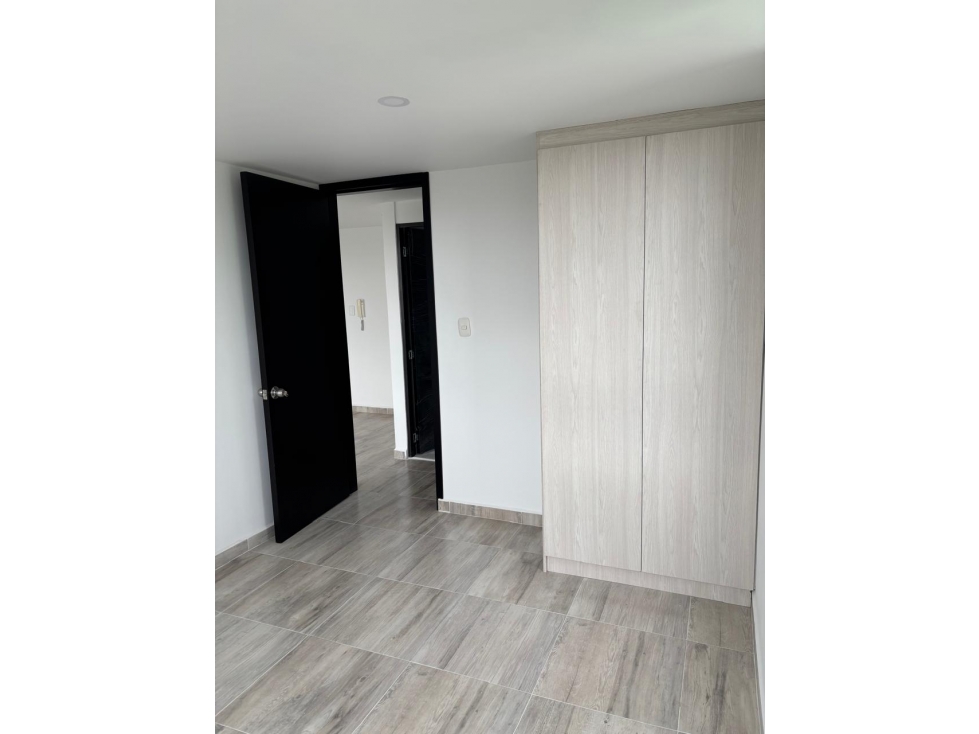VENDO APARTAMENTO EDIFICIO SAN SEBASTIAN TORRE 2 - 5