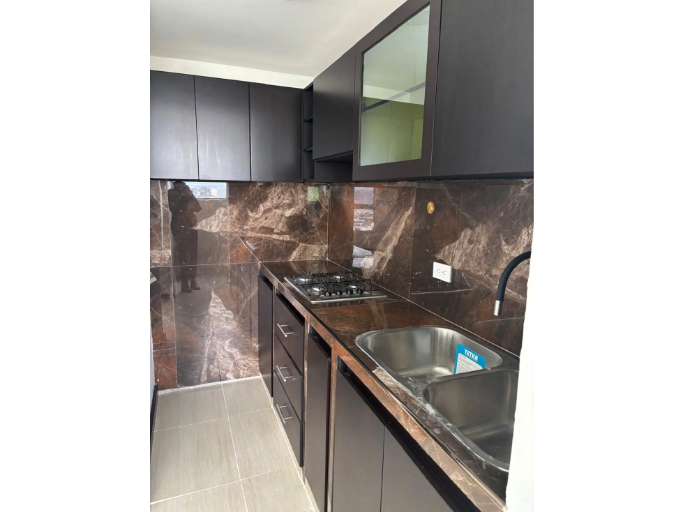 APARTAMENTO EN ANTICRES O ARRIENDO EDIFICIO SAN SEBASTIAN T1 - 4