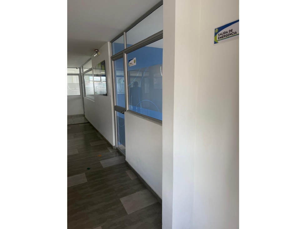 CASA CON CONSULTORIO ODONTOLÓGICO Y APARTAMENTO — foto 3