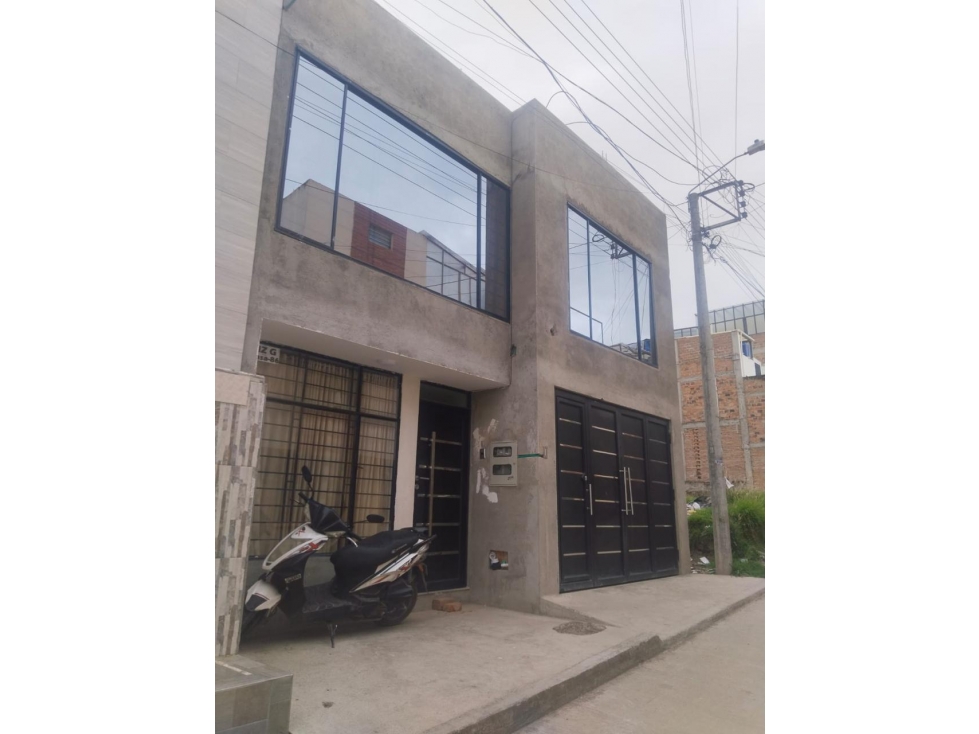 VENDO CASA CON DOBLE APTO BARRIO BUAMBILES IPIALES