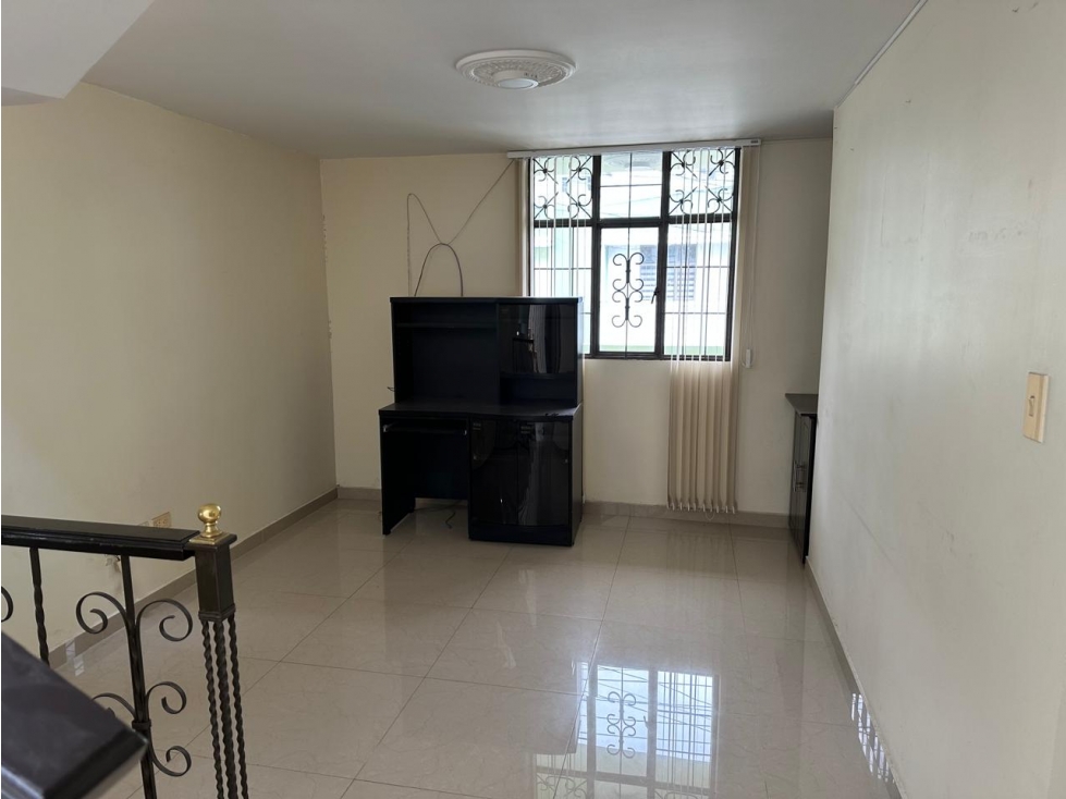 VENDO CASA MISTARES 4 - 6