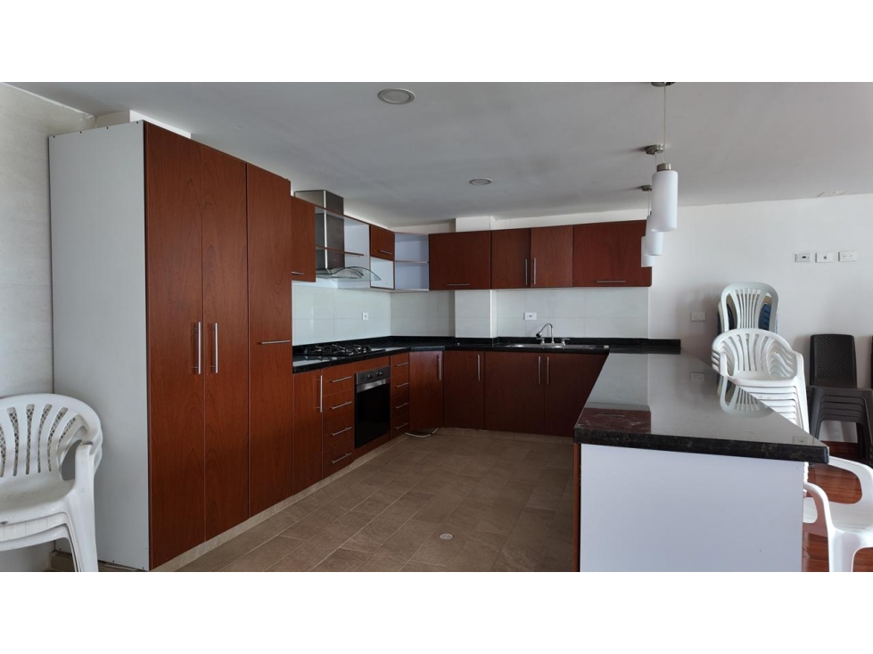 APARTAMENTO EN ARRIENDO PARA ESTABLECIMIENTO COMERCIAL — foto 3