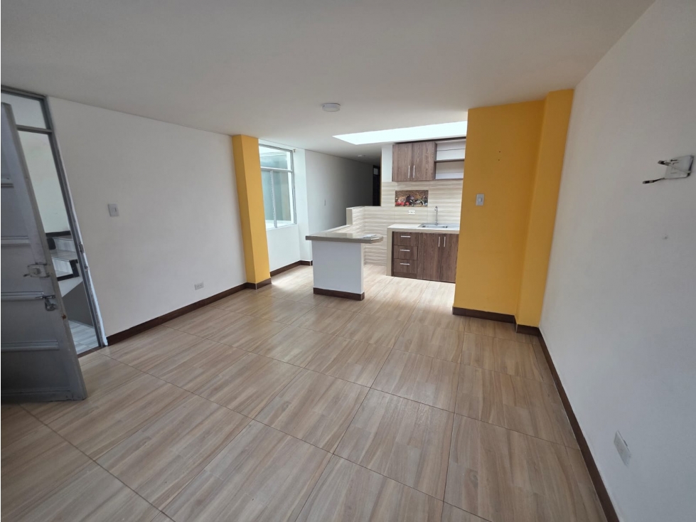 CASA EN VENTA CON 3 APARTAMENTOS Y TERRAZA SECTOR ALTAMIRA — foto 4