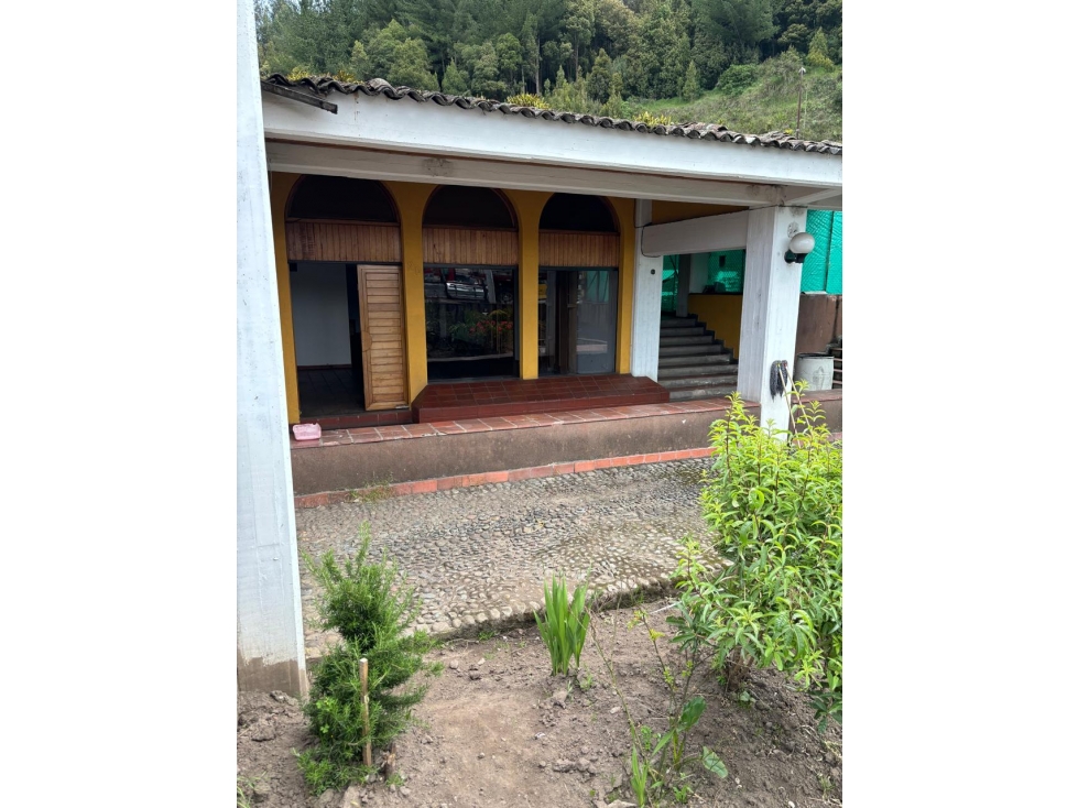 VENTA DE LOCAL COMERCIAL C.C. RUMICHACA IPIALES - 2