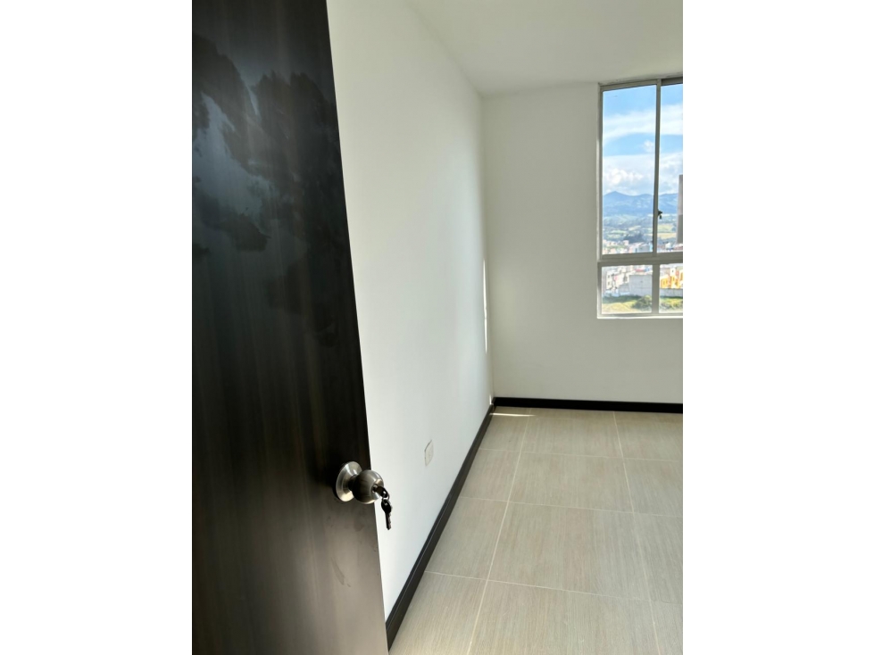 APARTAMENTO EN ANTICRES O ARRIENDO EDIFICIO SAN SEBASTIAN T1 - 3