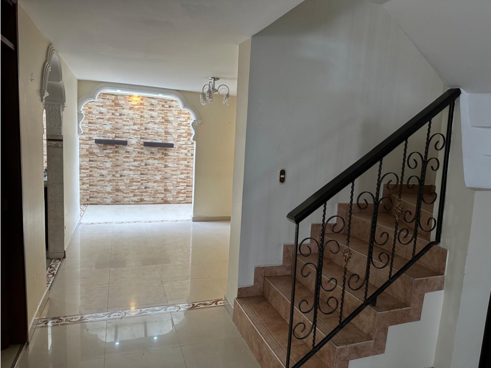 VENDO CASA MISTARES 4 - 3