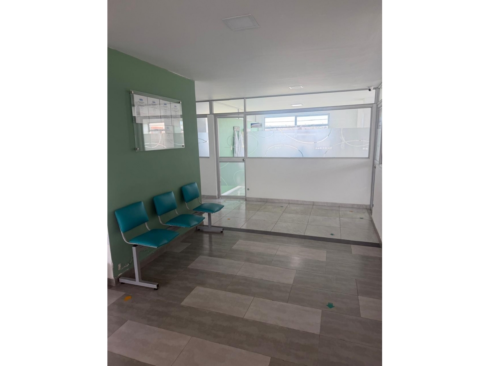 CASA CON CONSULTORIO ODONTOLÓGICO Y APARTAMENTO — foto 6