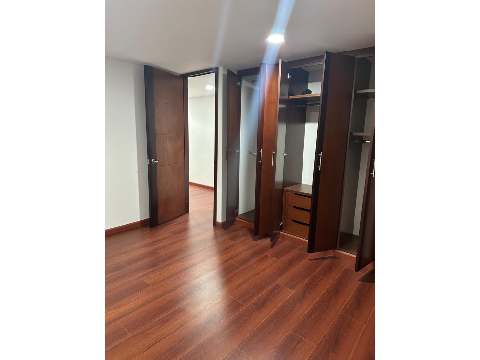 VENDO APARTAMENTO EDIFICIO LOS ALMENDROS - 6