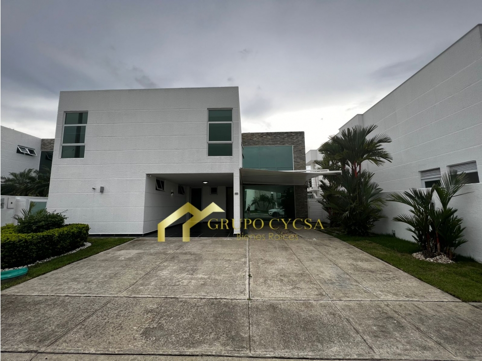 CASA EN VENTA EN COSTA SUR PH COSTA ESMERALDA