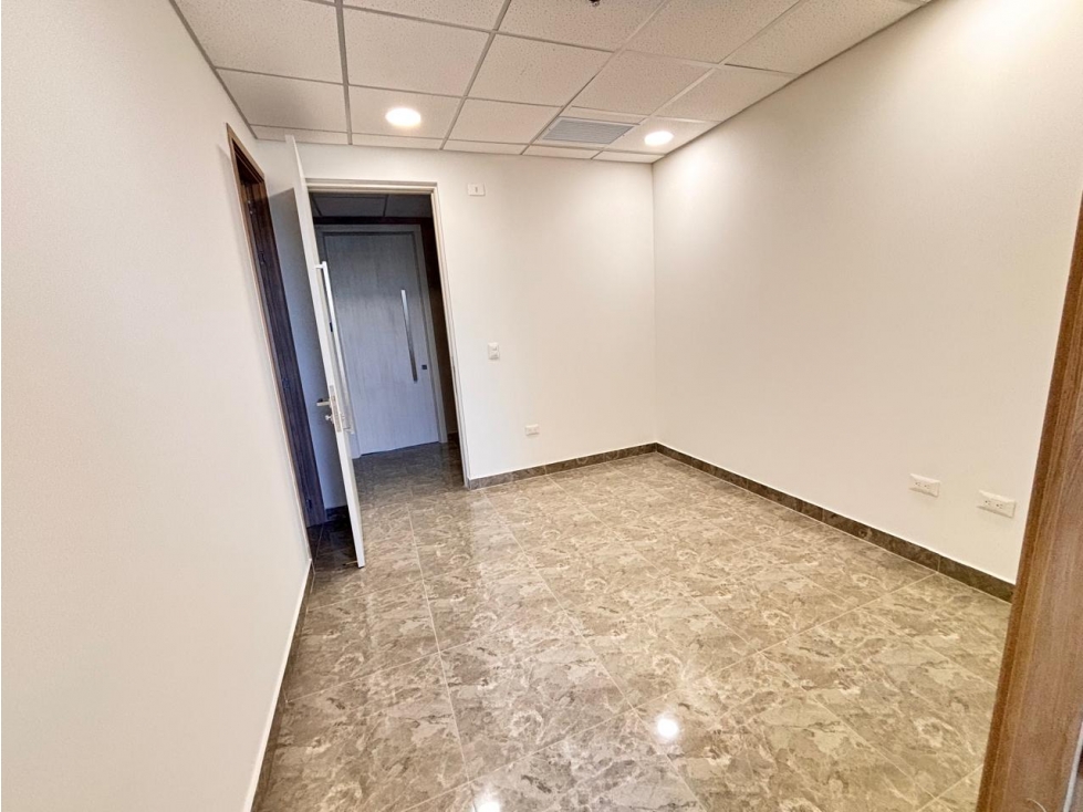 ARRIENDO CONSULTORIOS SECTOR PORTO AZUL canon+ Admon+ IVA — foto 3
