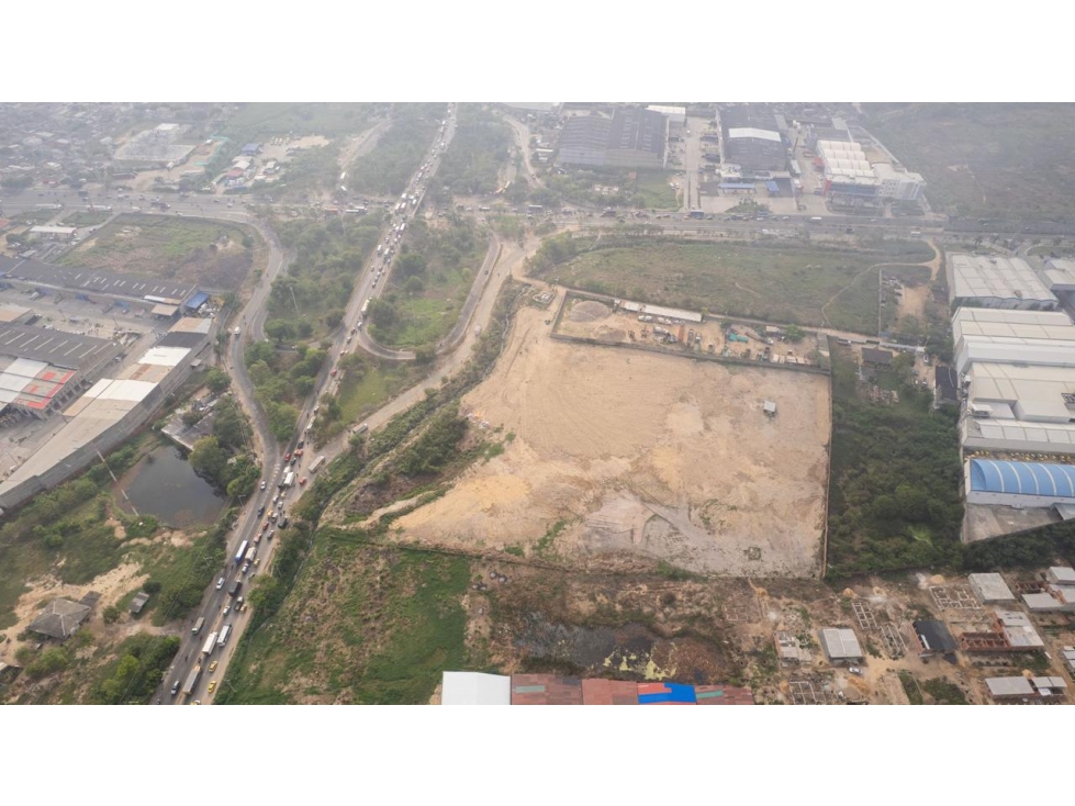 ARRIENDO LOTE COMERCIAL E INDUSTRIAL - 6