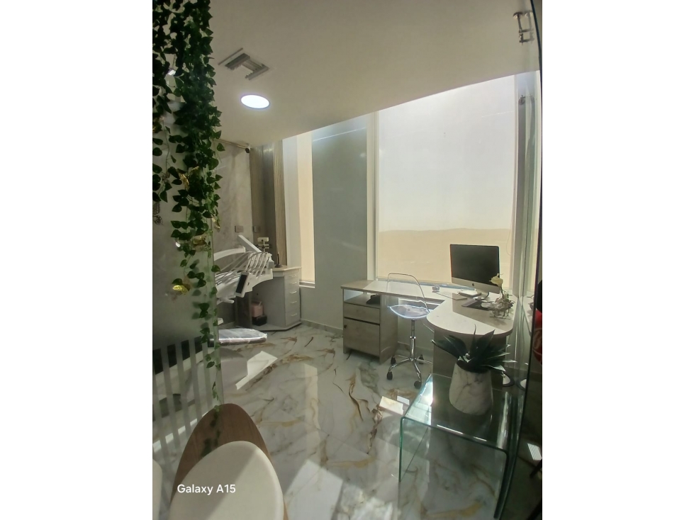 ARRIENDO CONSULTORIOS SECTOR PORTO AZUL canon+ Admon+ IVA — foto 2