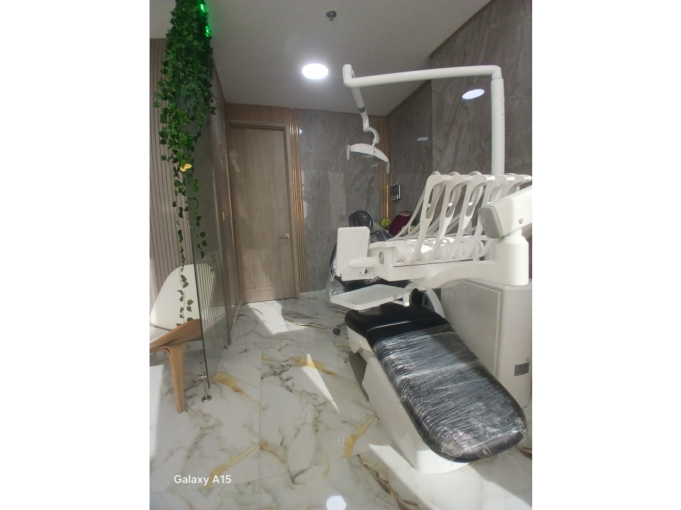 ARRIENDO CONSULTORIOS SECTOR PORTO AZUL canon+ Admon+ IVA — foto 4