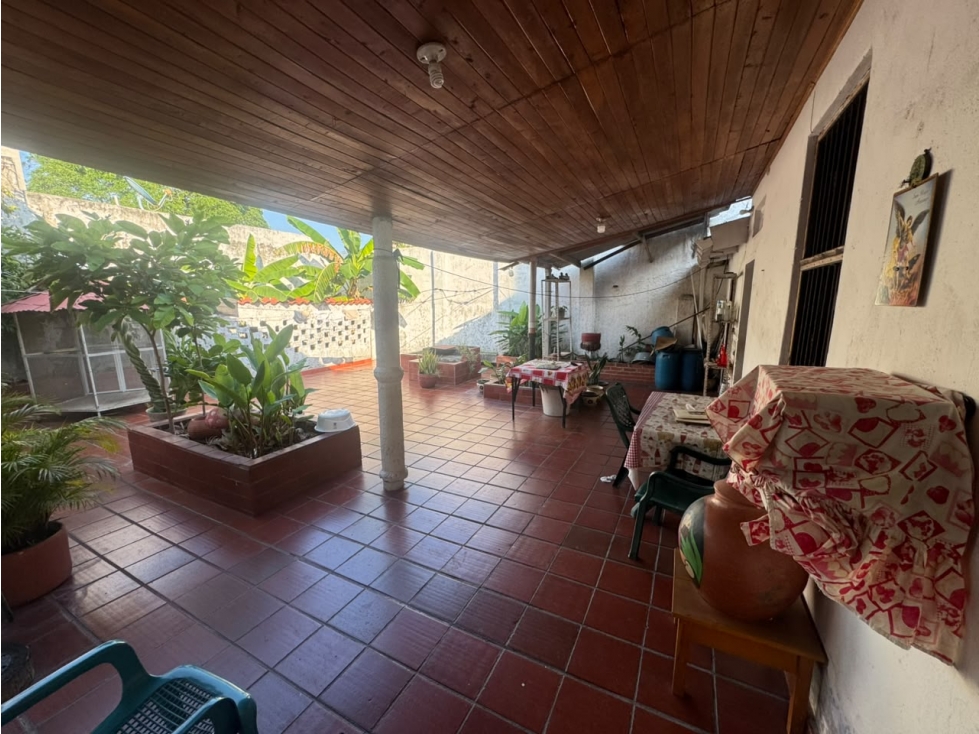 ARRIENDO CASA COMERCIAL LAS DELICIAS