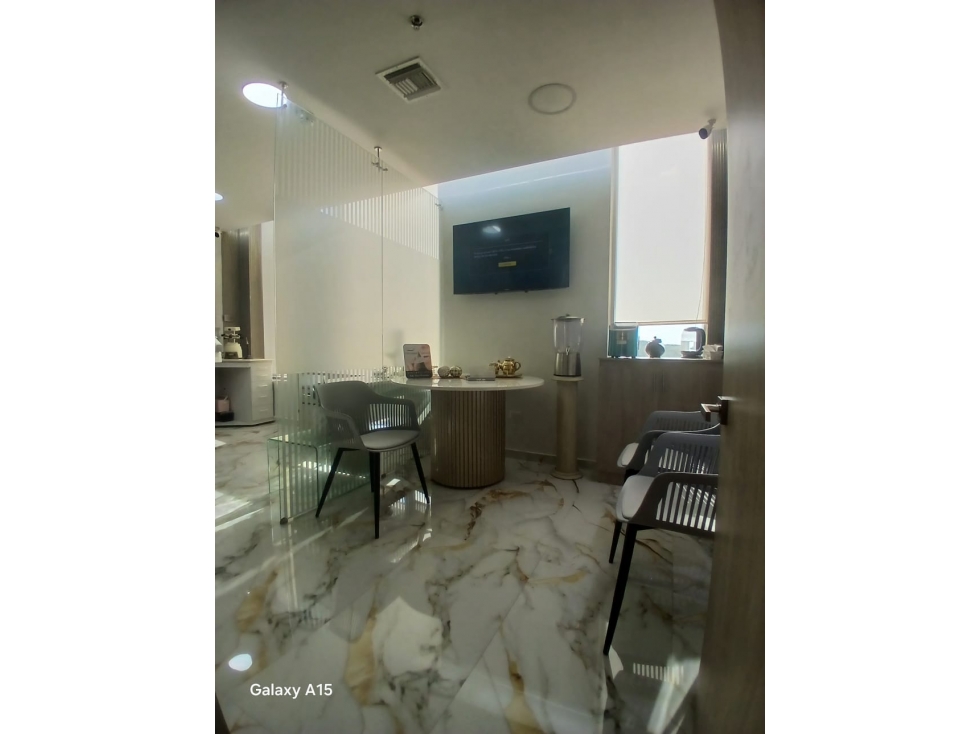 ARRIENDO CONSULTORIOS SECTOR PORTO AZUL canon+ Admon+ IVA — foto 6